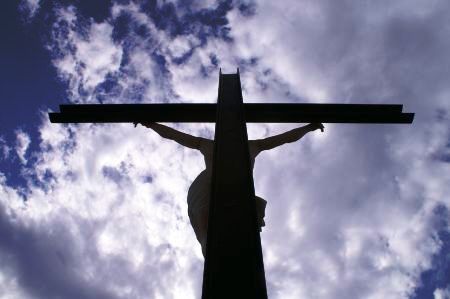 Krist na križu